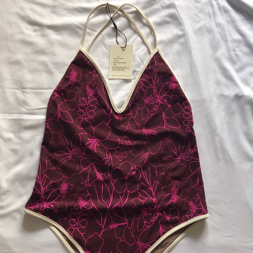 ❌SOLD❌ Acacia neon paradise ivy